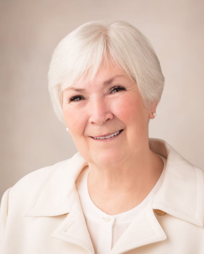 Gail Miller Headshot